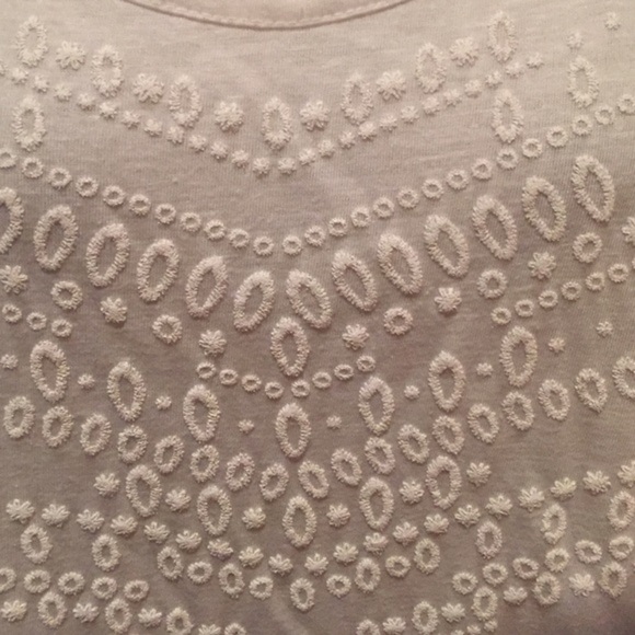 A perfect white racerback tank - Picture 3 of 4